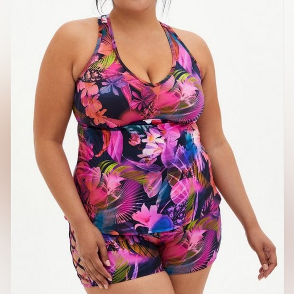 TORRID SWIM LEAFY RACERBACK TANKINI AND LEAFY HIGH RISE SHORTS SIZE 4 - Picture 3 of 13